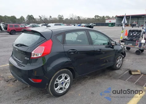 2015 Ford Fiesta Se z USA, uszkodzony, nr VIN 3FADP4EJ4FM179659